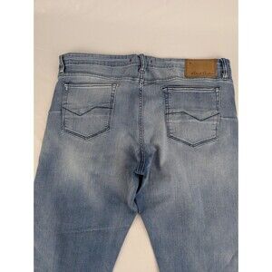 Men's 36x32 Robert Graham Classic Fit Straight Leg Denim Blue Jeans Bandana